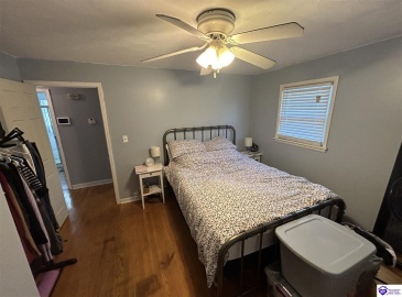 Huberta Drive, Louisville, Kentucky 40216-1214, ,2 BathroomsBathrooms,For Sale,Huberta Drive,HK24004227