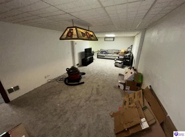 Huberta Drive, Louisville, Kentucky 40216-1214, ,2 BathroomsBathrooms,For Sale,Huberta Drive,HK24004227