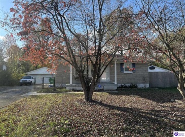 Huberta Drive, Louisville, Kentucky 40216-1214, ,2 BathroomsBathrooms,For Sale,Huberta Drive,HK24004227