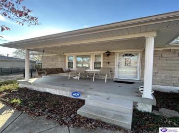 Huberta Drive, Louisville, Kentucky 40216-1214, ,2 BathroomsBathrooms,For Sale,Huberta Drive,HK24004227