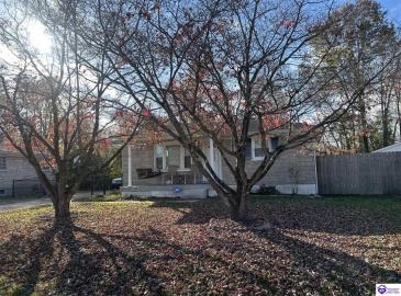 Huberta Drive, Louisville, Kentucky 40216-1214, ,2 BathroomsBathrooms,For Sale,Huberta Drive,HK24004227