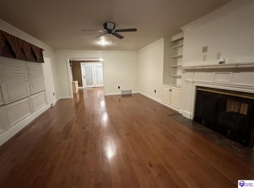 Lakeview Drive, Campbellsville, Kentucky 42718, ,4 BathroomsBathrooms,For Sale,Lakeview Drive,HK24004228