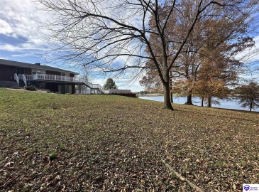 Lakeview Drive, Campbellsville, Kentucky 42718, ,4 BathroomsBathrooms,For Sale,Lakeview Drive,HK24004228