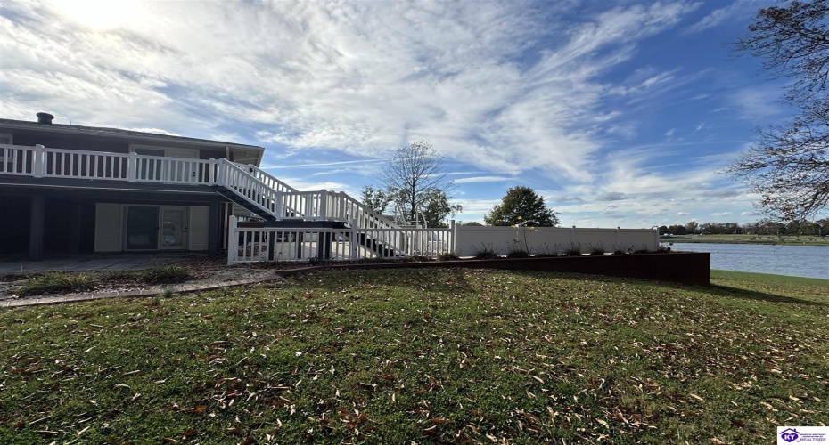 Lakeview Drive, Campbellsville, Kentucky 42718, ,4 BathroomsBathrooms,For Sale,Lakeview Drive,HK24004228