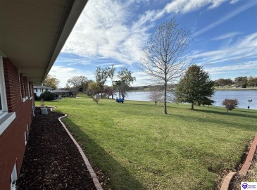 Lakeview Drive, Campbellsville, Kentucky 42718, ,4 BathroomsBathrooms,For Sale,Lakeview Drive,HK24004228