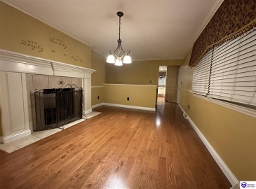 Lakeview Drive, Campbellsville, Kentucky 42718, ,4 BathroomsBathrooms,For Sale,Lakeview Drive,HK24004228