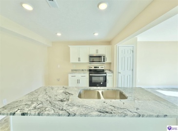 Dixon Circle, Vine Grove, Kentucky 40175, ,4 BathroomsBathrooms,For Sale,Dixon Circle,HK24004229