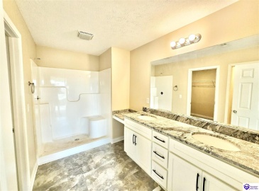 Dixon Circle, Vine Grove, Kentucky 40175, ,4 BathroomsBathrooms,For Sale,Dixon Circle,HK24004229