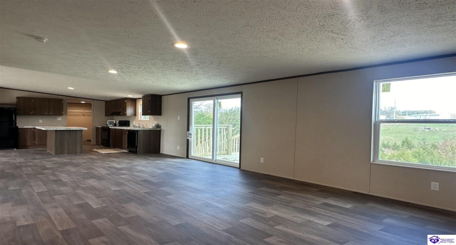 Carriewood Drive, Cecilia, Kentucky 42724, ,2 BathroomsBathrooms,For Sale,Carriewood Drive,HK24004230