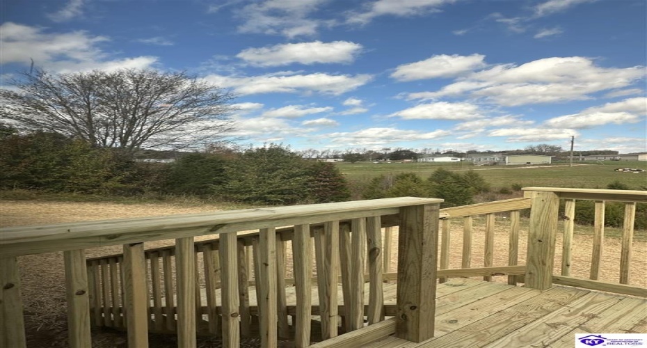 Carriewood Drive, Cecilia, Kentucky 42724, ,2 BathroomsBathrooms,For Sale,Carriewood Drive,HK24004230