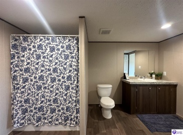 Carriewood Drive, Cecilia, Kentucky 42724, ,2 BathroomsBathrooms,For Sale,Carriewood Drive,HK24004230