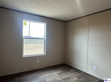 Carriewood Drive, Cecilia, Kentucky 42724, ,2 BathroomsBathrooms,For Sale,Carriewood Drive,HK24004230