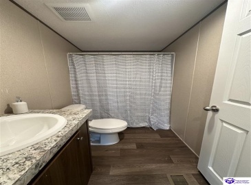 Carriewood Drive, Cecilia, Kentucky 42724, ,2 BathroomsBathrooms,For Sale,Carriewood Drive,HK24004230