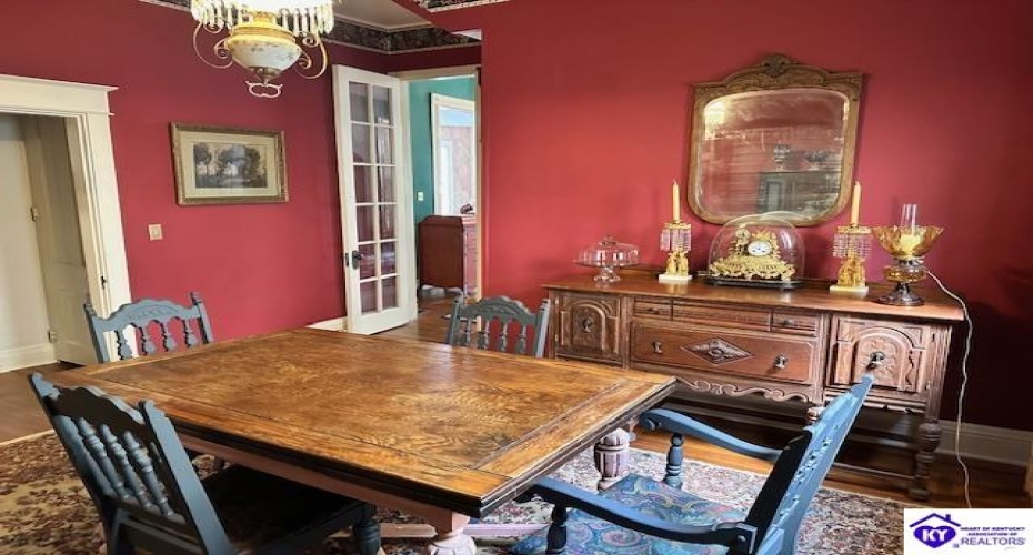 Dixie Avenue, Elizabethtown, Kentucky 42701, ,3 BathroomsBathrooms,For Sale,Dixie Avenue,HK24004233