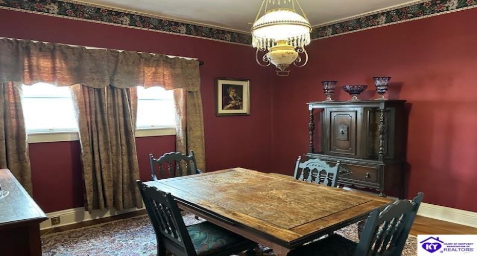 Dixie Avenue, Elizabethtown, Kentucky 42701, ,3 BathroomsBathrooms,For Sale,Dixie Avenue,HK24004233