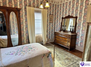 Dixie Avenue, Elizabethtown, Kentucky 42701, ,3 BathroomsBathrooms,For Sale,Dixie Avenue,HK24004233