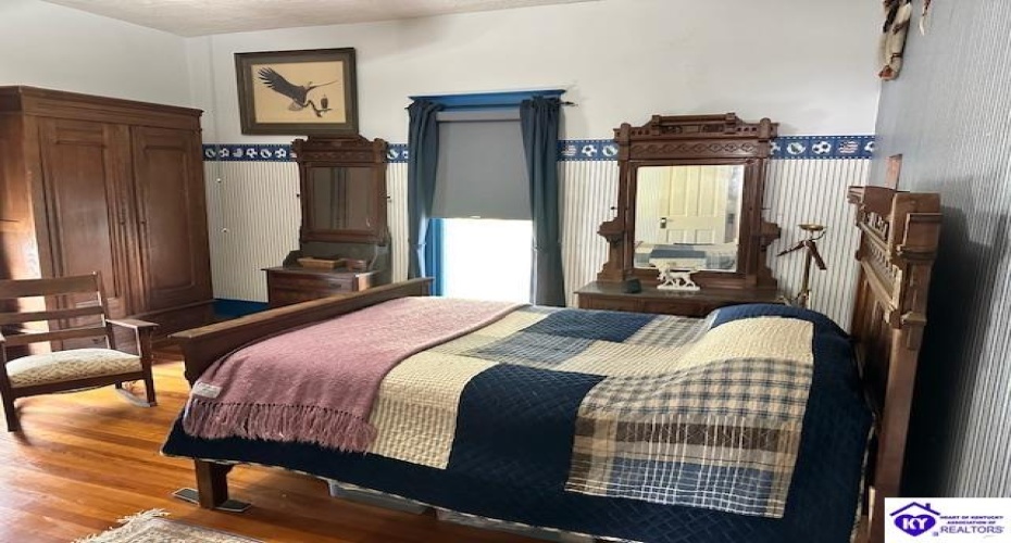 Dixie Avenue, Elizabethtown, Kentucky 42701, ,3 BathroomsBathrooms,For Sale,Dixie Avenue,HK24004233