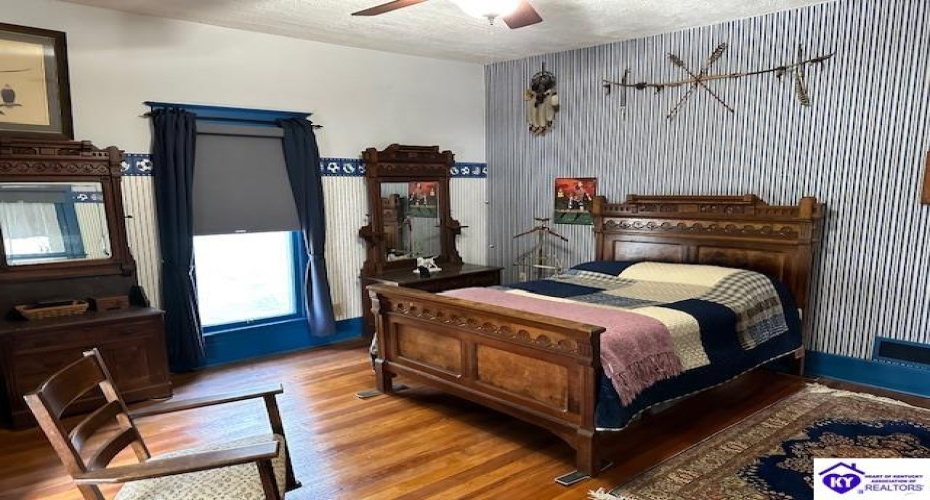 Dixie Avenue, Elizabethtown, Kentucky 42701, ,3 BathroomsBathrooms,For Sale,Dixie Avenue,HK24004233