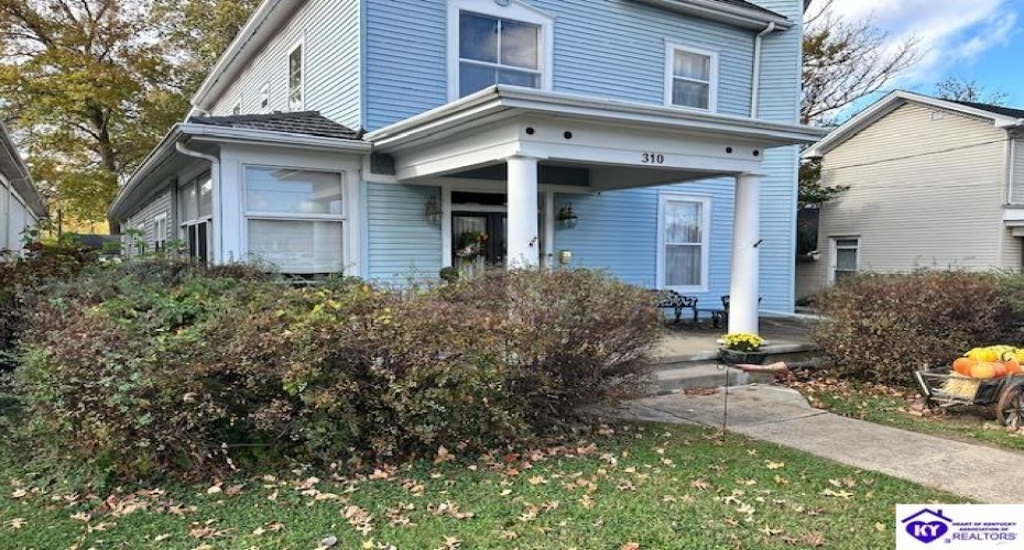 Dixie Avenue, Elizabethtown, Kentucky 42701, ,3 BathroomsBathrooms,For Sale,Dixie Avenue,HK24004233