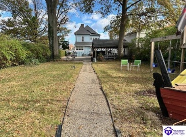 Dixie Avenue, Elizabethtown, Kentucky 42701, ,3 BathroomsBathrooms,For Sale,Dixie Avenue,HK24004233