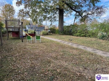 Dixie Avenue, Elizabethtown, Kentucky 42701, ,3 BathroomsBathrooms,For Sale,Dixie Avenue,HK24004233