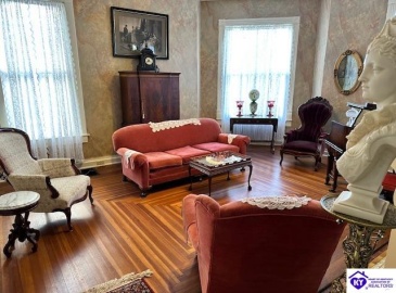 Dixie Avenue, Elizabethtown, Kentucky 42701, ,3 BathroomsBathrooms,For Sale,Dixie Avenue,HK24004233