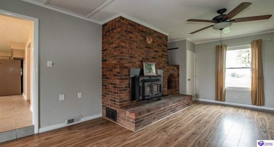 Constantine Fairfield Road, Garfield, Kentucky 40140, ,2 BathroomsBathrooms,For Sale,Constantine Fairfield Road,HK24004234