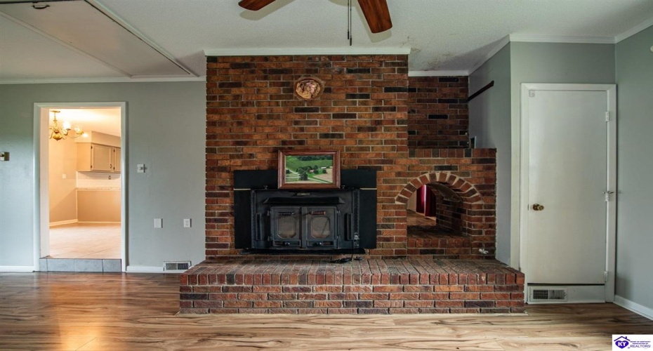 Constantine Fairfield Road, Garfield, Kentucky 40140, ,2 BathroomsBathrooms,For Sale,Constantine Fairfield Road,HK24004234