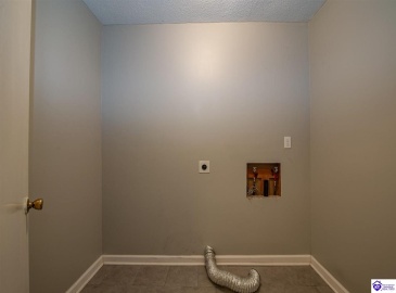 Constantine Fairfield Road, Garfield, Kentucky 40140, ,2 BathroomsBathrooms,For Sale,Constantine Fairfield Road,HK24004234