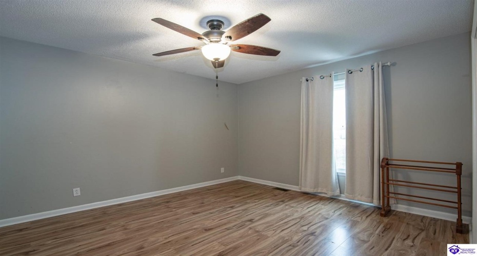 Constantine Fairfield Road, Garfield, Kentucky 40140, ,2 BathroomsBathrooms,For Sale,Constantine Fairfield Road,HK24004234