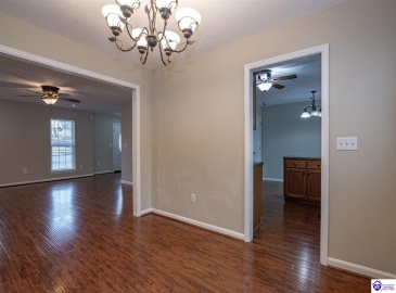 Slippery Rock Court, Vine Grove, Kentucky 40175, ,4 BathroomsBathrooms,For Sale,Slippery Rock Court,HK24004236