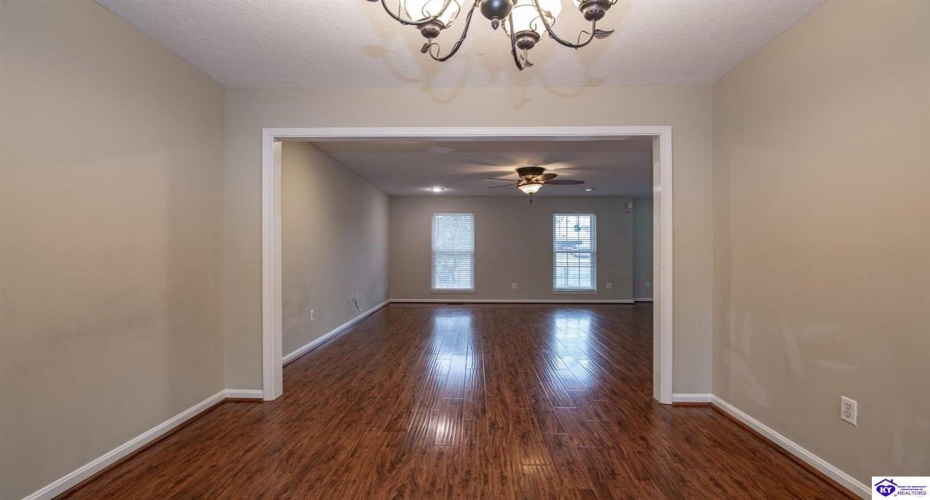 Slippery Rock Court, Vine Grove, Kentucky 40175, ,4 BathroomsBathrooms,For Sale,Slippery Rock Court,HK24004236