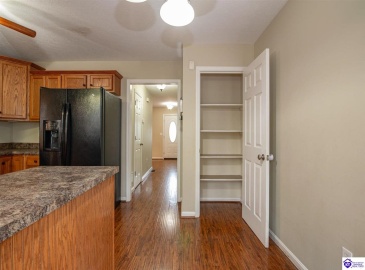 Slippery Rock Court, Vine Grove, Kentucky 40175, ,4 BathroomsBathrooms,For Sale,Slippery Rock Court,HK24004236