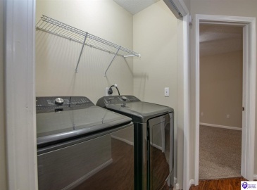 Slippery Rock Court, Vine Grove, Kentucky 40175, ,4 BathroomsBathrooms,For Sale,Slippery Rock Court,HK24004236