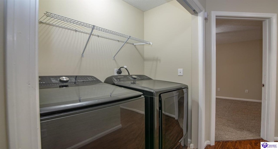 Slippery Rock Court, Vine Grove, Kentucky 40175, ,4 BathroomsBathrooms,For Sale,Slippery Rock Court,HK24004236