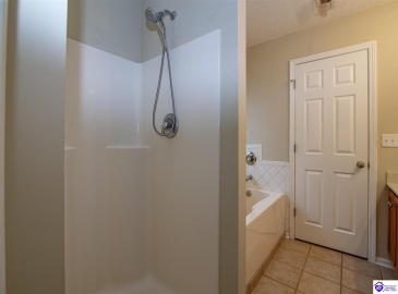 Slippery Rock Court, Vine Grove, Kentucky 40175, ,4 BathroomsBathrooms,For Sale,Slippery Rock Court,HK24004236