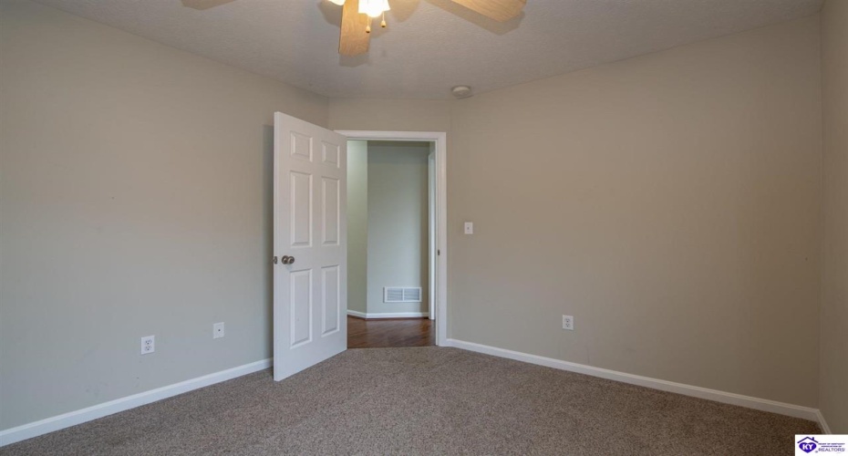 Slippery Rock Court, Vine Grove, Kentucky 40175, ,4 BathroomsBathrooms,For Sale,Slippery Rock Court,HK24004236