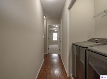 Slippery Rock Court, Vine Grove, Kentucky 40175, ,4 BathroomsBathrooms,For Sale,Slippery Rock Court,HK24004236