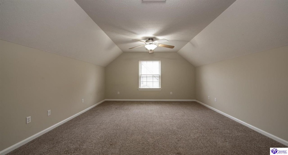 Slippery Rock Court, Vine Grove, Kentucky 40175, ,4 BathroomsBathrooms,For Sale,Slippery Rock Court,HK24004236