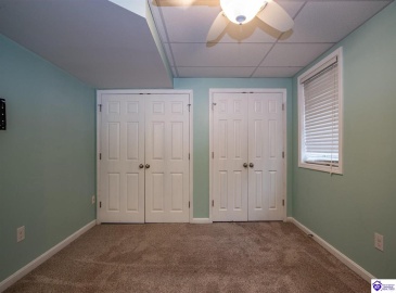 Slippery Rock Court, Vine Grove, Kentucky 40175, ,4 BathroomsBathrooms,For Sale,Slippery Rock Court,HK24004236