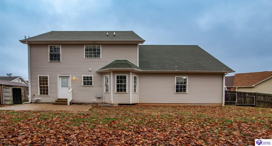 Slippery Rock Court, Vine Grove, Kentucky 40175, ,4 BathroomsBathrooms,For Sale,Slippery Rock Court,HK24004236