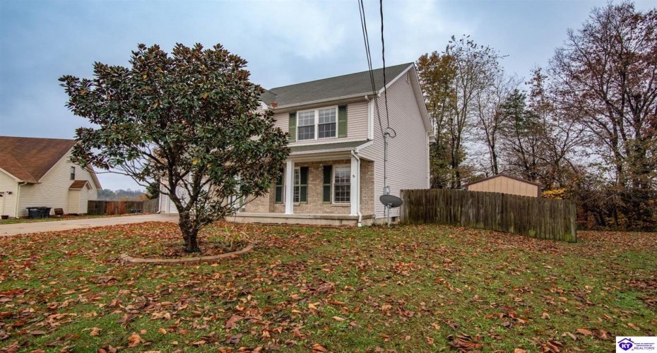 Slippery Rock Court, Vine Grove, Kentucky 40175, ,4 BathroomsBathrooms,For Sale,Slippery Rock Court,HK24004236