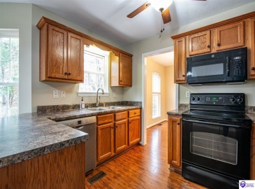 Slippery Rock Court, Vine Grove, Kentucky 40175, ,4 BathroomsBathrooms,For Sale,Slippery Rock Court,HK24004236