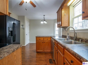 Slippery Rock Court, Vine Grove, Kentucky 40175, ,4 BathroomsBathrooms,For Sale,Slippery Rock Court,HK24004236