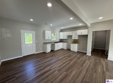 Magnolia Court, Vine Grove, Kentucky 40175, ,2 BathroomsBathrooms,For Sale,Magnolia Court,HK24002070