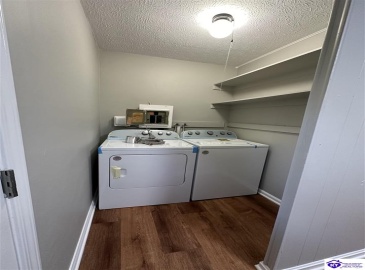 Diecks Drive, Elizabethtown, Kentucky 42701, ,1 BathroomBathrooms,For Sale,Diecks Drive,HK24004240