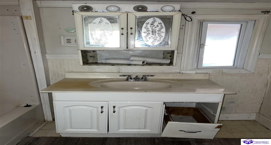 Tabernacle Road, Greensburg, Kentucky 42743, ,1 BathroomBathrooms,For Sale,Tabernacle Road,HK24004243