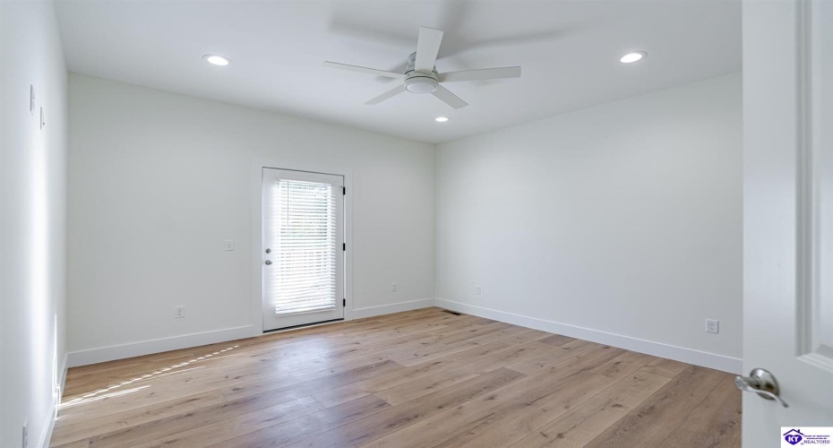 Plumpurdy Drive, Hodgenville, Kentucky 42748, 2 Bedrooms Bedrooms, ,For Sale,Plumpurdy Drive,HK24004262