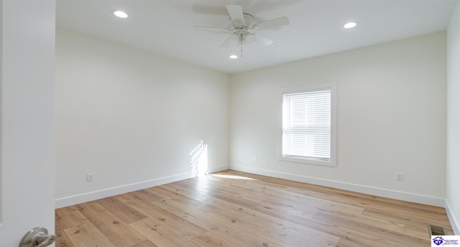 Plumpurdy Drive, Hodgenville, Kentucky 42748, 2 Bedrooms Bedrooms, ,For Sale,Plumpurdy Drive,HK24004262