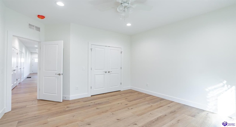 Plumpurdy Drive, Hodgenville, Kentucky 42748, 2 Bedrooms Bedrooms, ,For Sale,Plumpurdy Drive,HK24004262